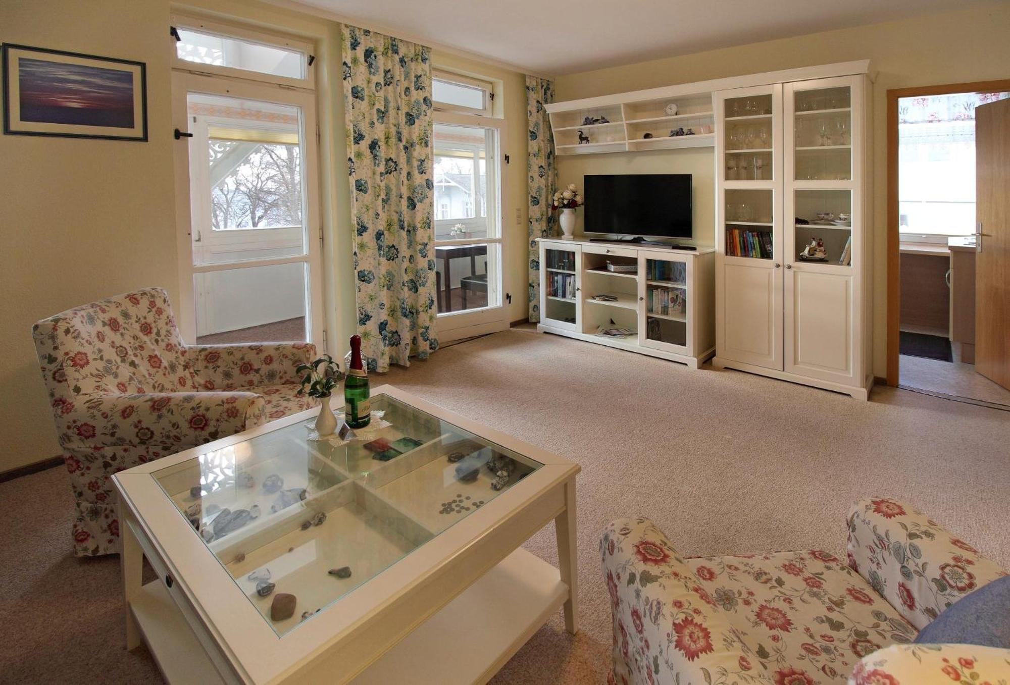 זאסניץ Villa Ostseelilie - Appartements Mit Balkon Und Meerblick חדר תמונה