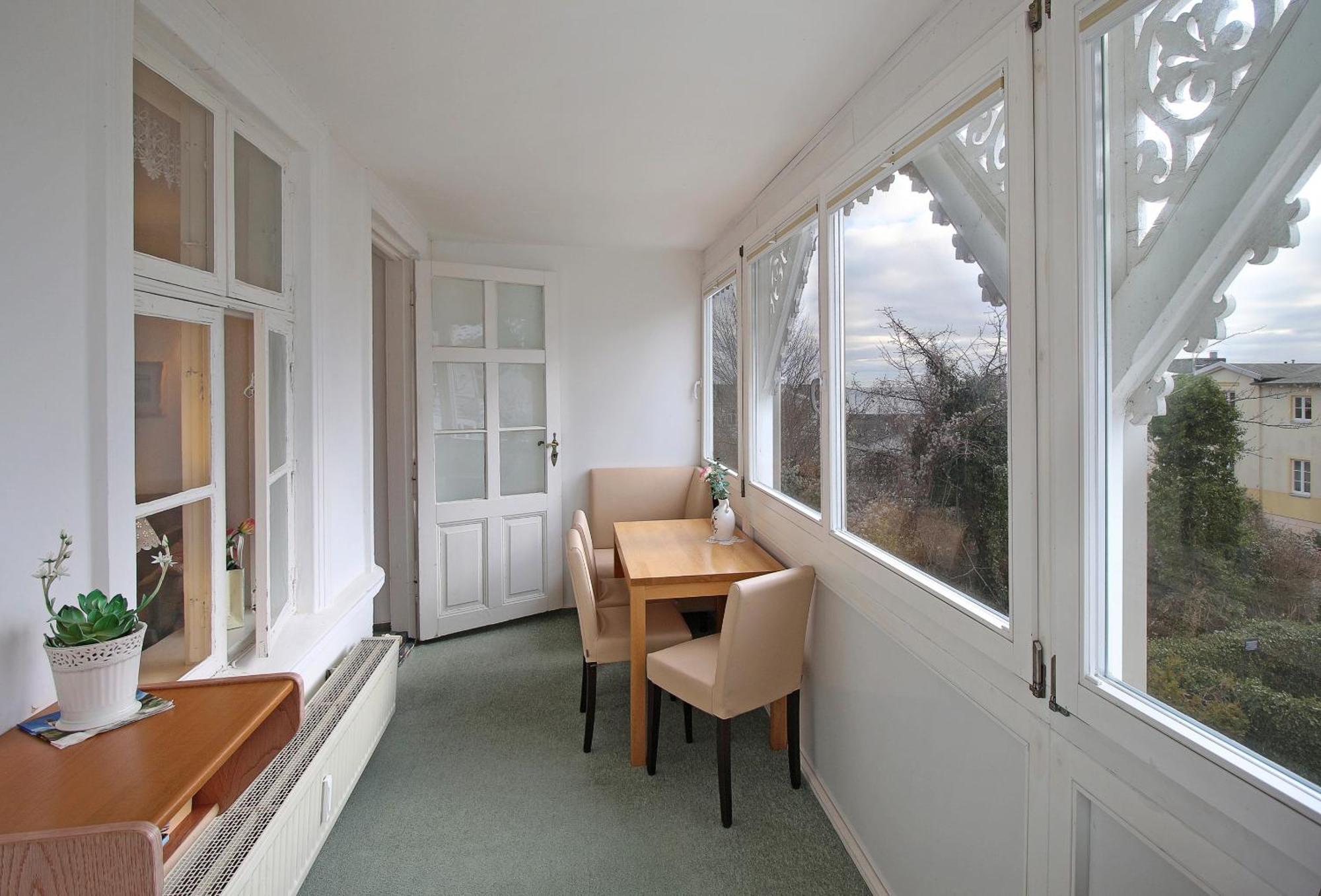 זאסניץ Villa Ostseelilie - Appartements Mit Balkon Und Meerblick חדר תמונה